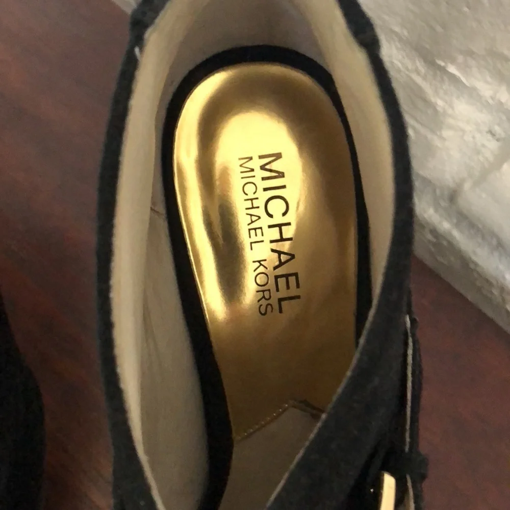 Michael Kors Peep Toe Suede Bootie 9.5 - Picture 4 of 6